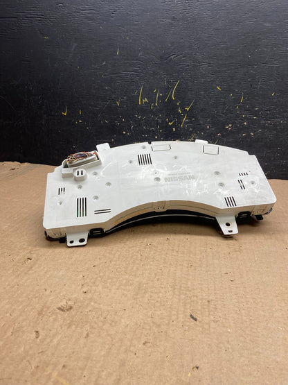 2004 2005 Nissan Armada Speedometer Cluster Gauge Oem z0086 DG6