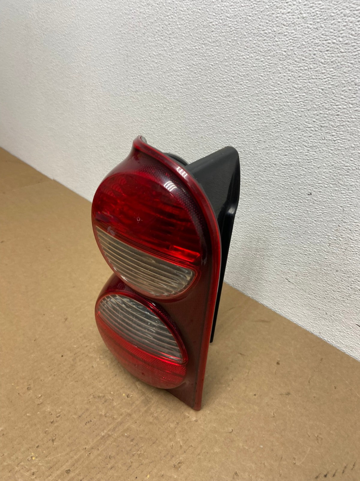 2005 2006 2007 Jeep Liberty Left Driver Lh Side Tail Light AC1226 LK1