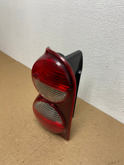 2005 2006 2007 Jeep Liberty Left Driver Lh Side Tail Light AC1226 LK1