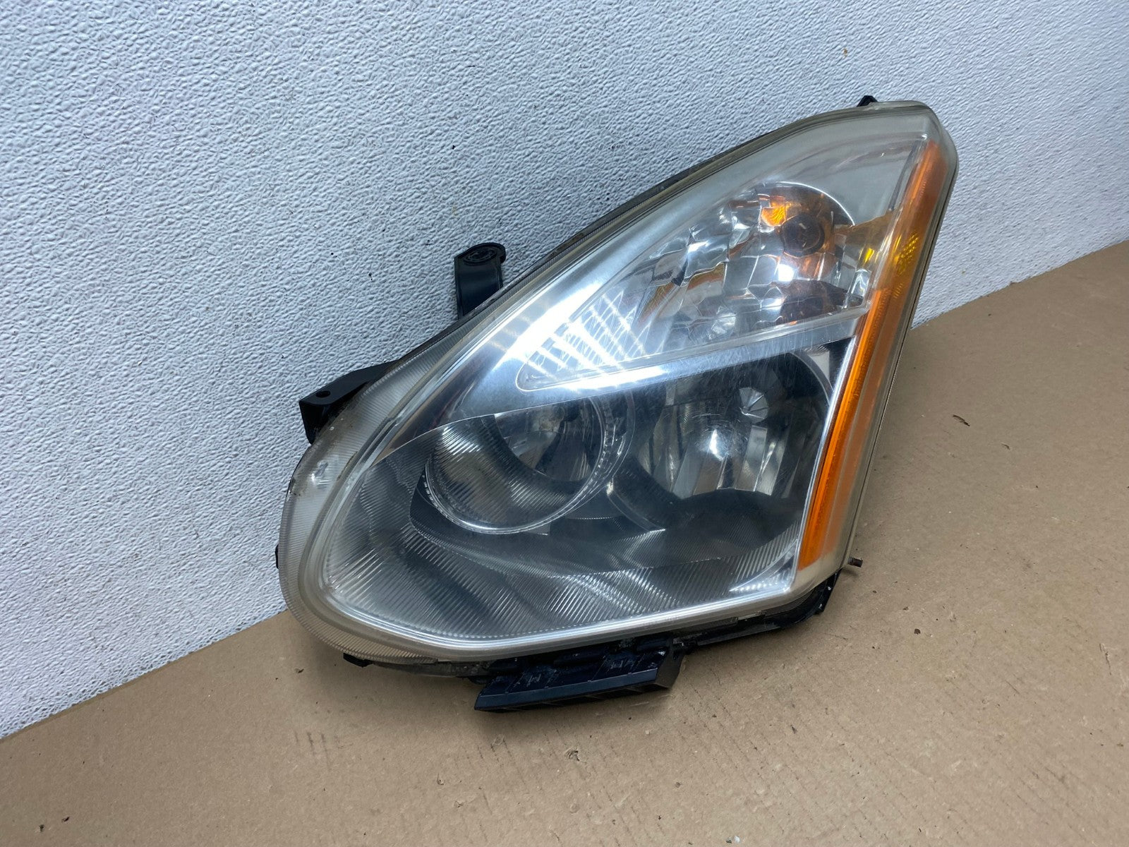 2008 to 2013 Nissan Rogue Left Driver LH Halogen Headlight AF3046 LK2