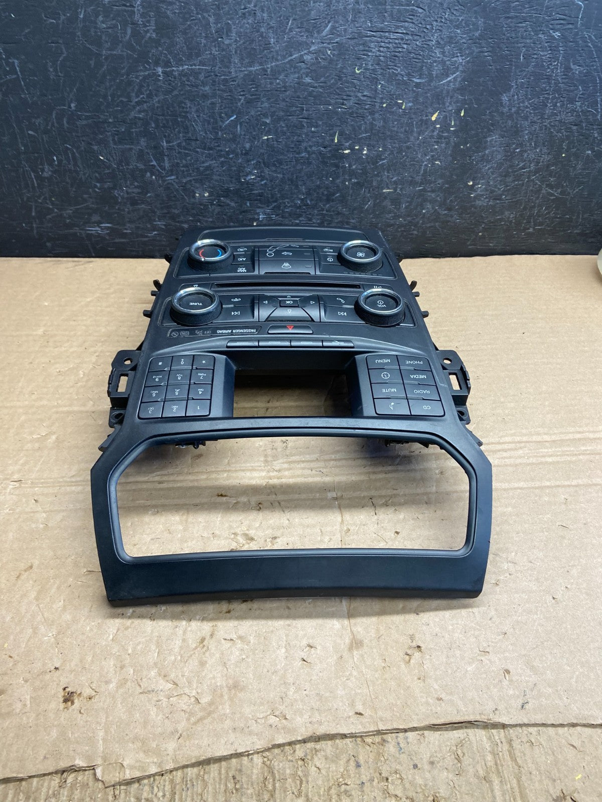 2016-2018 Ford Explorer Radio Heater Climate A/C Control Bezel Trim AF2068 DW3