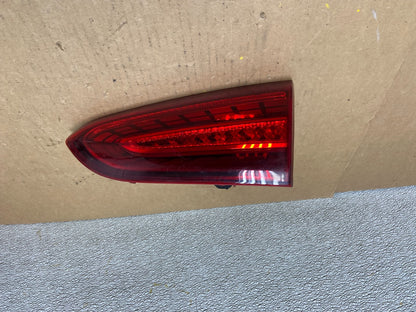 2019 - 2020 Hyundai Santa Fe Right Passenger RH Side Inner Tail Light z6740 DG0