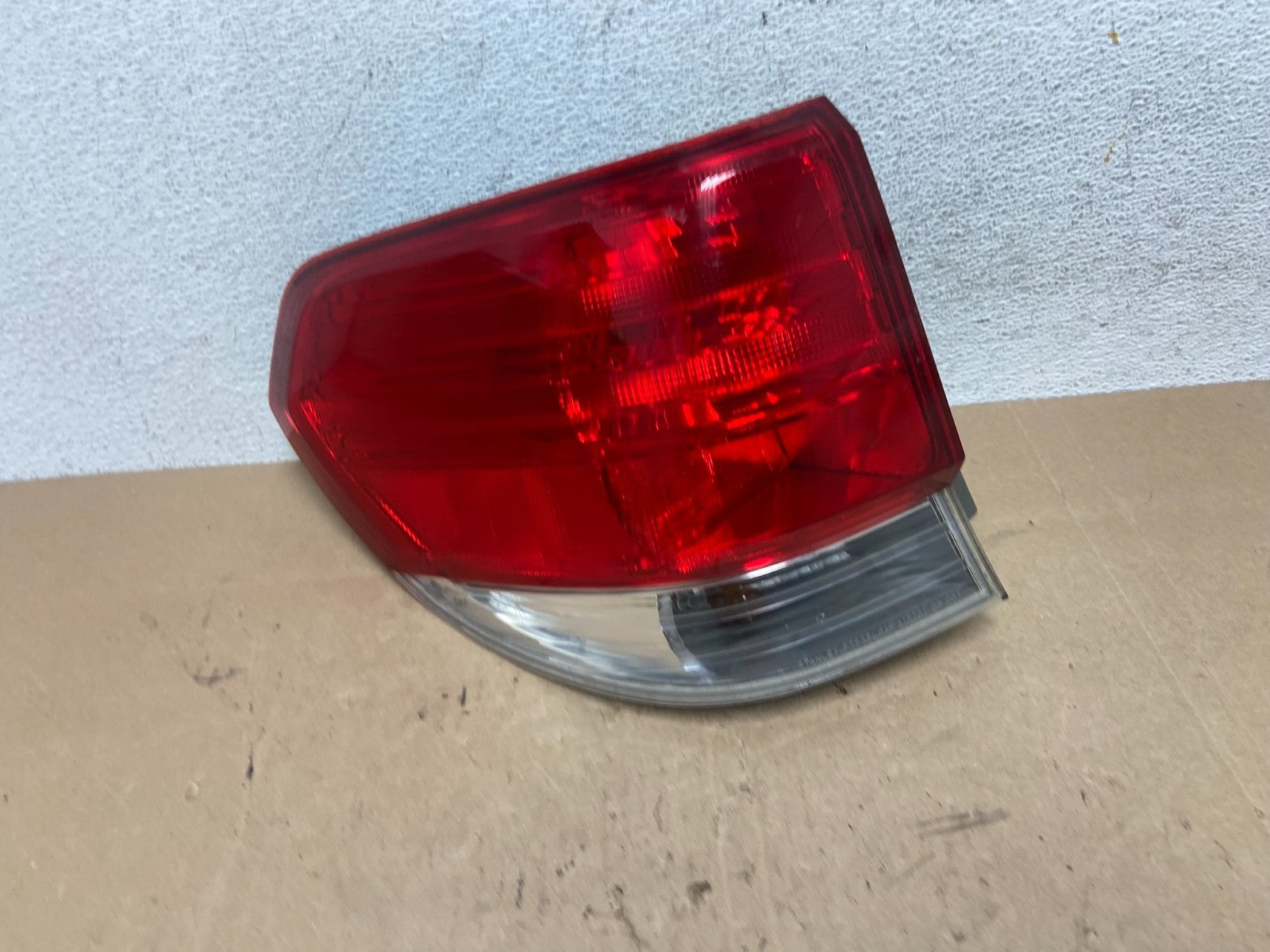 2008 2009 2010 Honda Odyssey Left Driver LH Side Tail Light AE6032 DW0