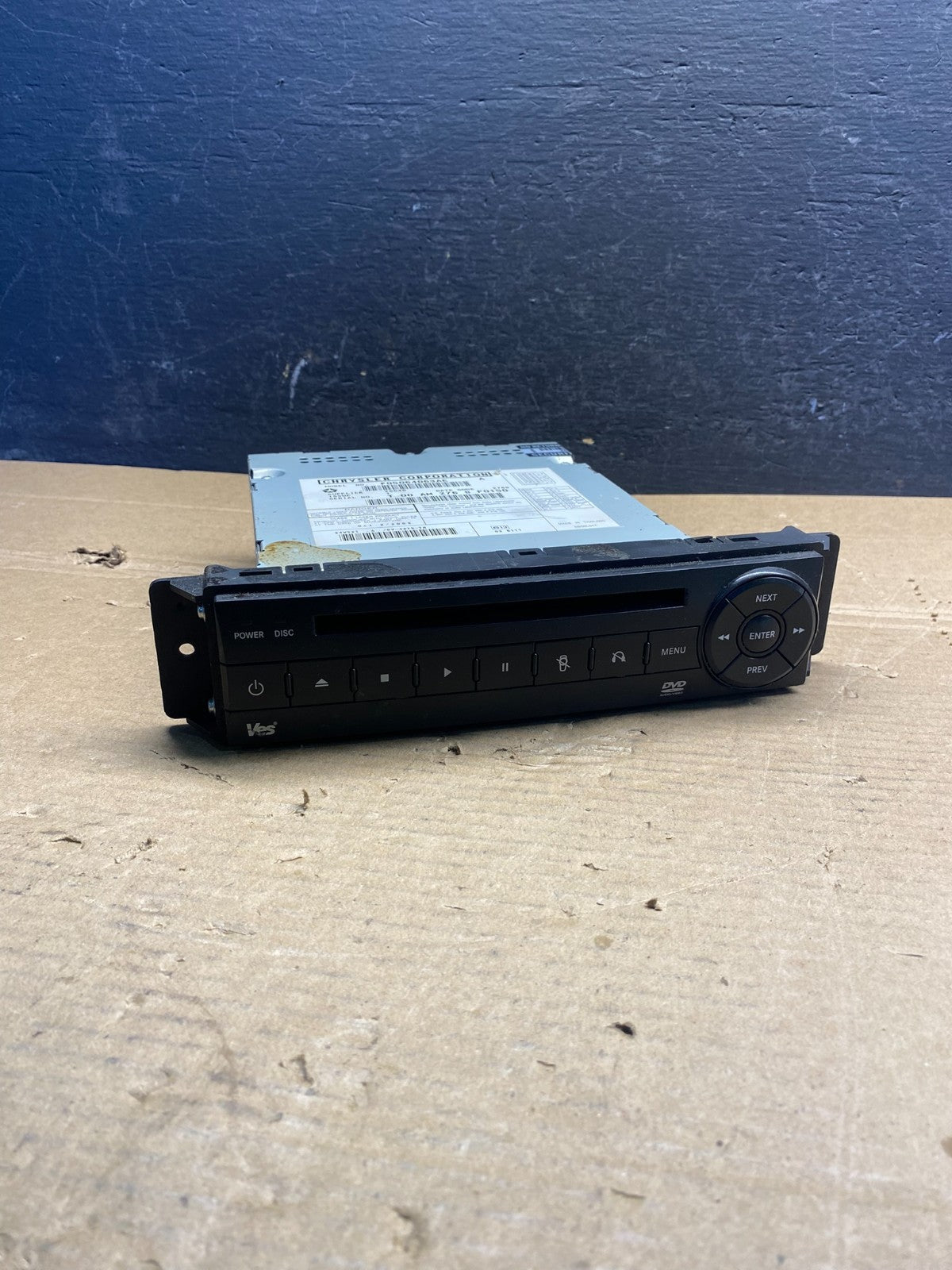 2008 to 2012 Chrysler Town Country DVD Player Receiver AD4960 DG0