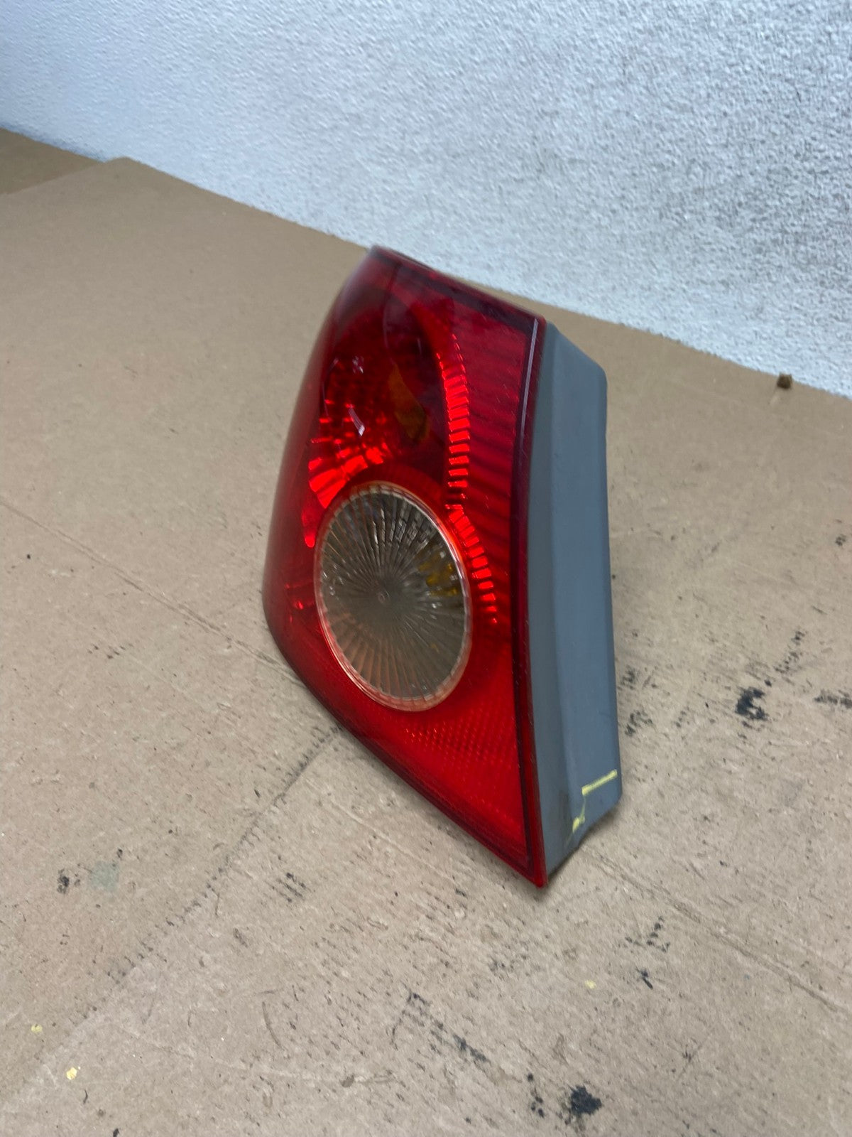 2005 to 2008 Toyota Corolla Left Driver Lh Side Tail Light AF4696 LK1