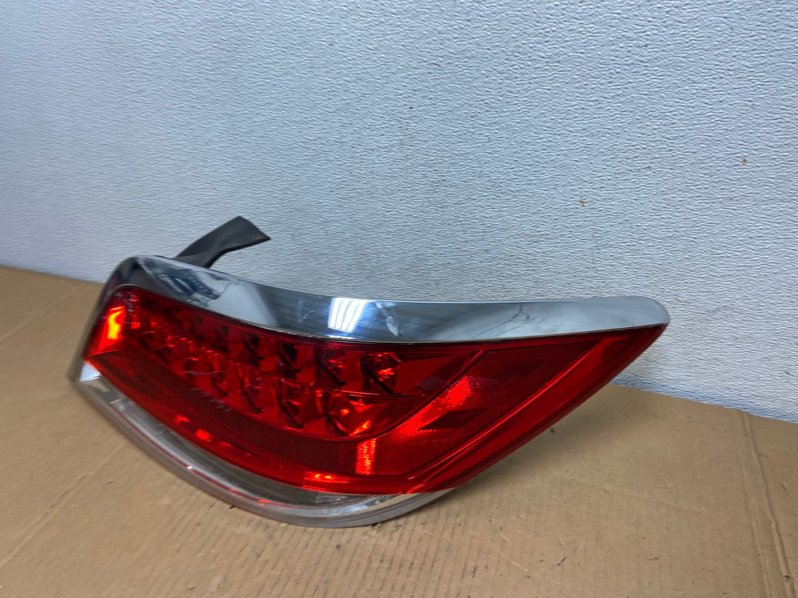 2010 to 2013 Buick Lacrosse Right Passenger RH Side Tail Light AD0833 LK1