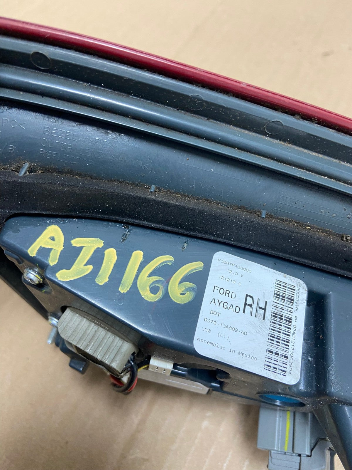 2013 to 2016 Ford Fusion Right Passenger RH Side Tail Light Inner AI1166 LK5