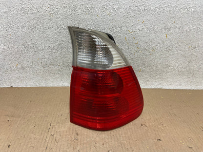 2004 2005 2006 BMW E53 X5 Right Passenger Rh Side Tail Light AH5909 LK0