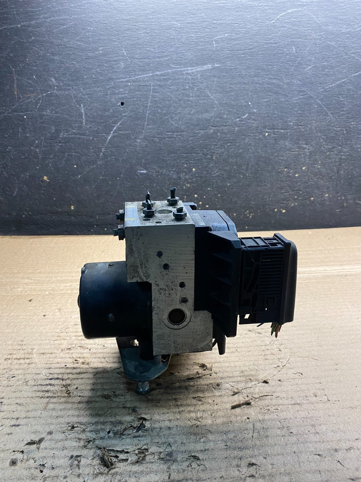 1998 1999 Mercedes E300 E320 ABS Anti Lock Brake Pump Module AA3308 DG3