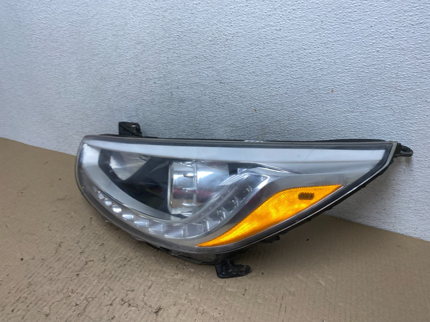 2014 to 2017 Hyundai Accent Sedan Right Passenger LED Headlight AF2822 DG1