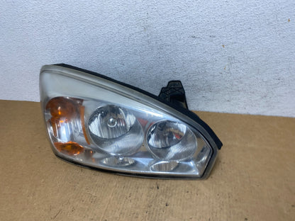 2004 to 2007 Chevrolet Malibu Right Passenger RH Headlight TYC AD4734 DW1