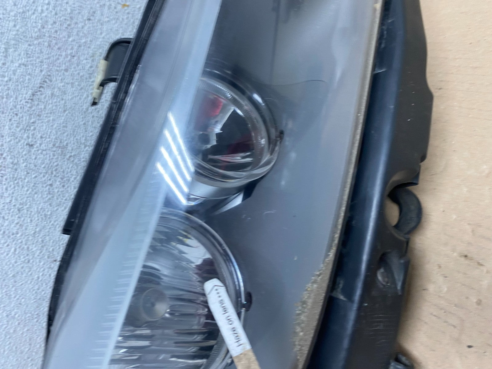 2009-2011 BMW 3 Series 328i 4/D Sedan Headlight Halogen Right Passenger AE72644