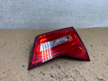 2007 2008 2009 Acura Mdx Right Passenger Rh Side Inner Tail Light V0920 DW2