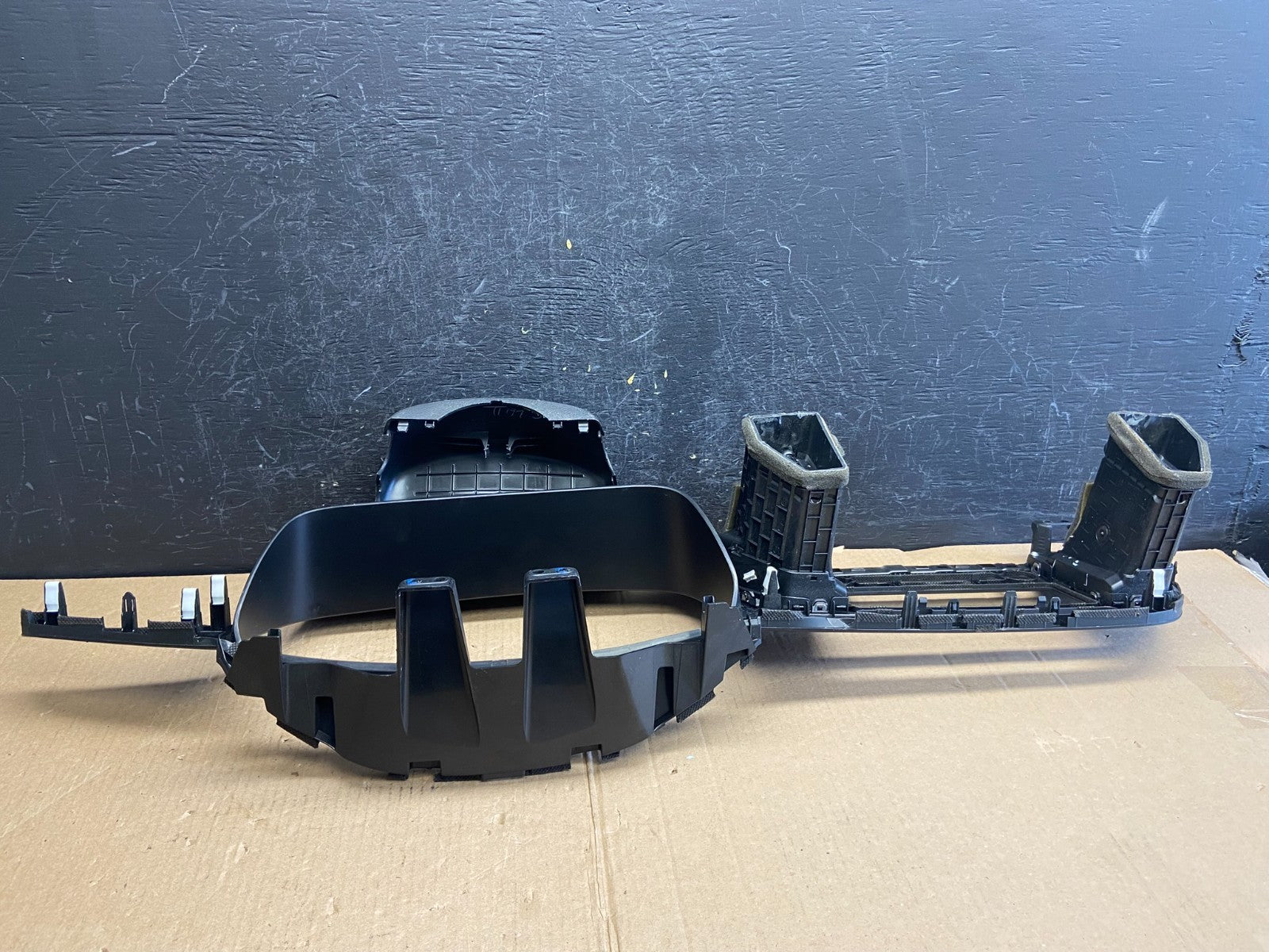 2015 to 2017 Hyundai Sonata Speedometer Cluster Bezel Trim W/ Air Vent AE4231 DG2
