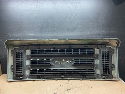 2008 to 2014 Ford Econoline E150 E250 Front Upper Chrome Grill Grille Oem J36525