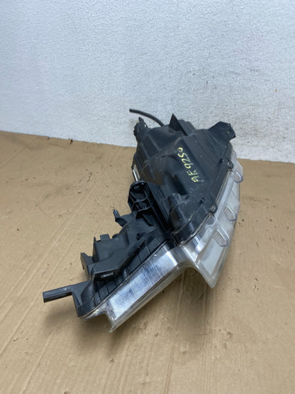 2014 2015 2016 Nissan Versa Note Right Passenger RH Side Headlight AE9258 DW10