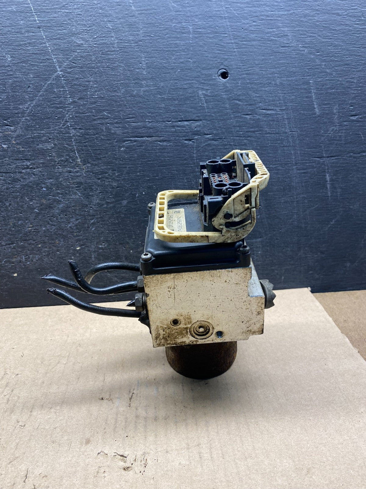 2009 Chevy Express GMC Savana 1500 2500 ABS Anti Lock Brake Pump AG9690 DG2