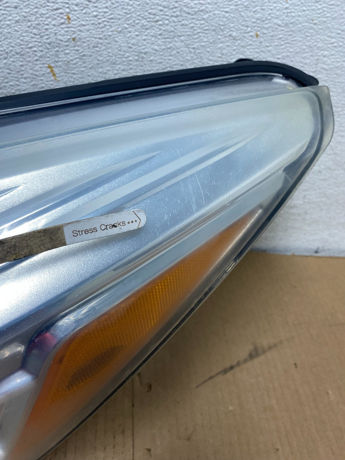 2013 - 2016 Ford Escape Headlight Left Driver Lh Side Halogen AI6834 DW4