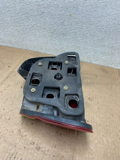 1996-2000 BMW 5-SERIES E39 528i 540i Right Passenger Side Rh Tail Light AA6702LK5