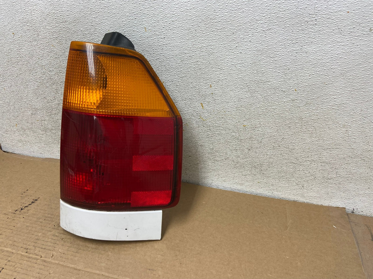 2002-2009 GMC Envoy Right Passenger RH Side Tail Light AH7859 LK2