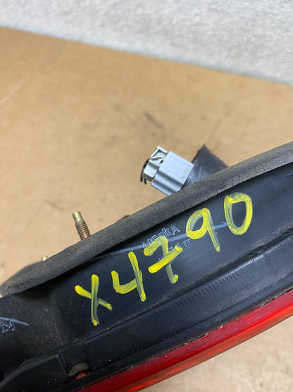 1998 to 2000 Honda Accord Right Passenger Side Inner Tail Light OEM X4790 DW5