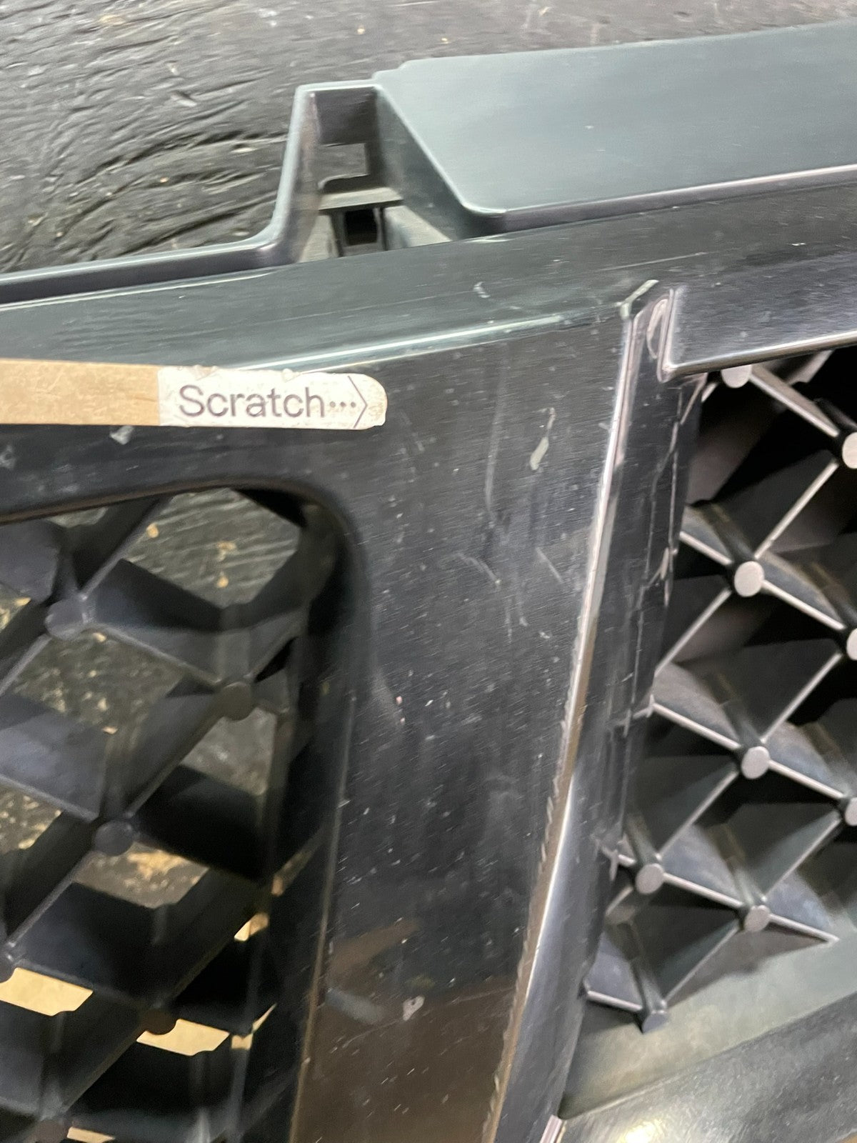 2008-2015 Nissan Armada Front Upper Grill Grille OEM AA9061 DG4
