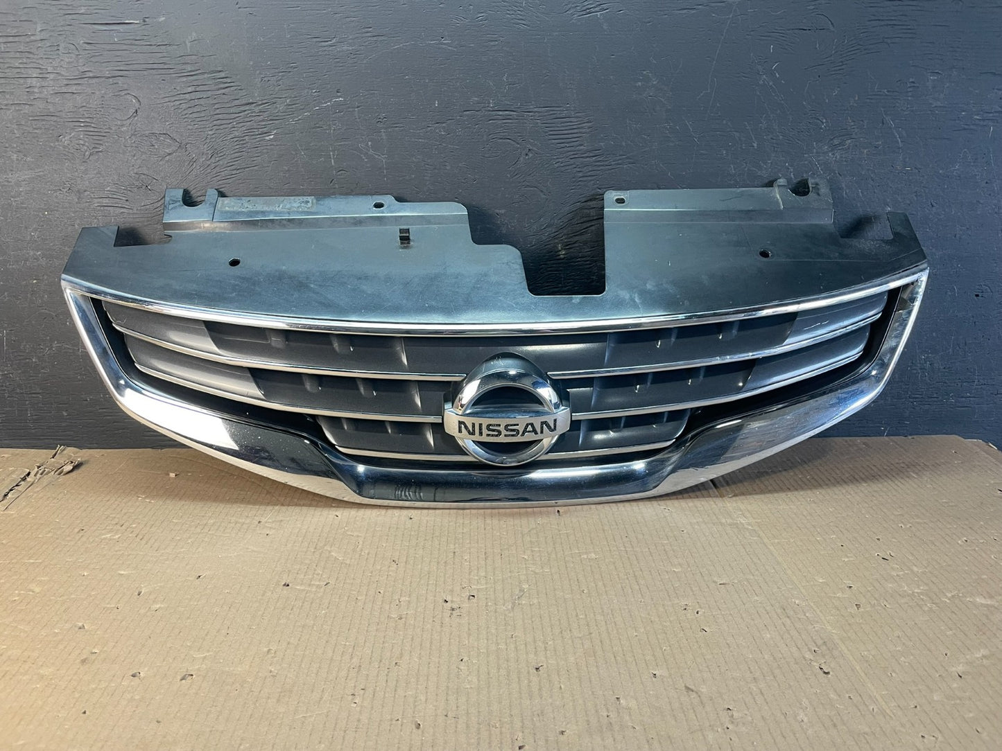 Sedan 2010 2011 2012 Nissan Altima Front Upper Grill Grille AE3766 DG0