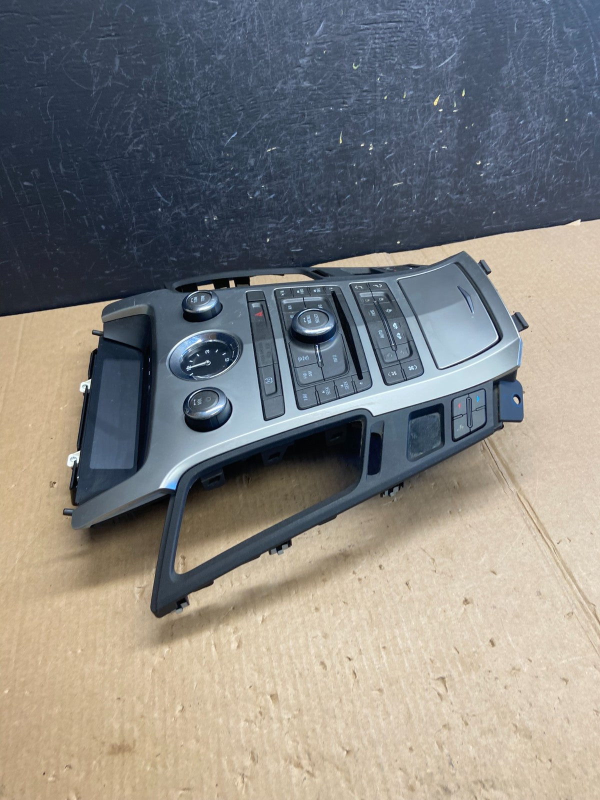 2008-2012 Cadillac CTS A/C Heater Radio Climate Control Panel Bezel OE AE4220 DG1