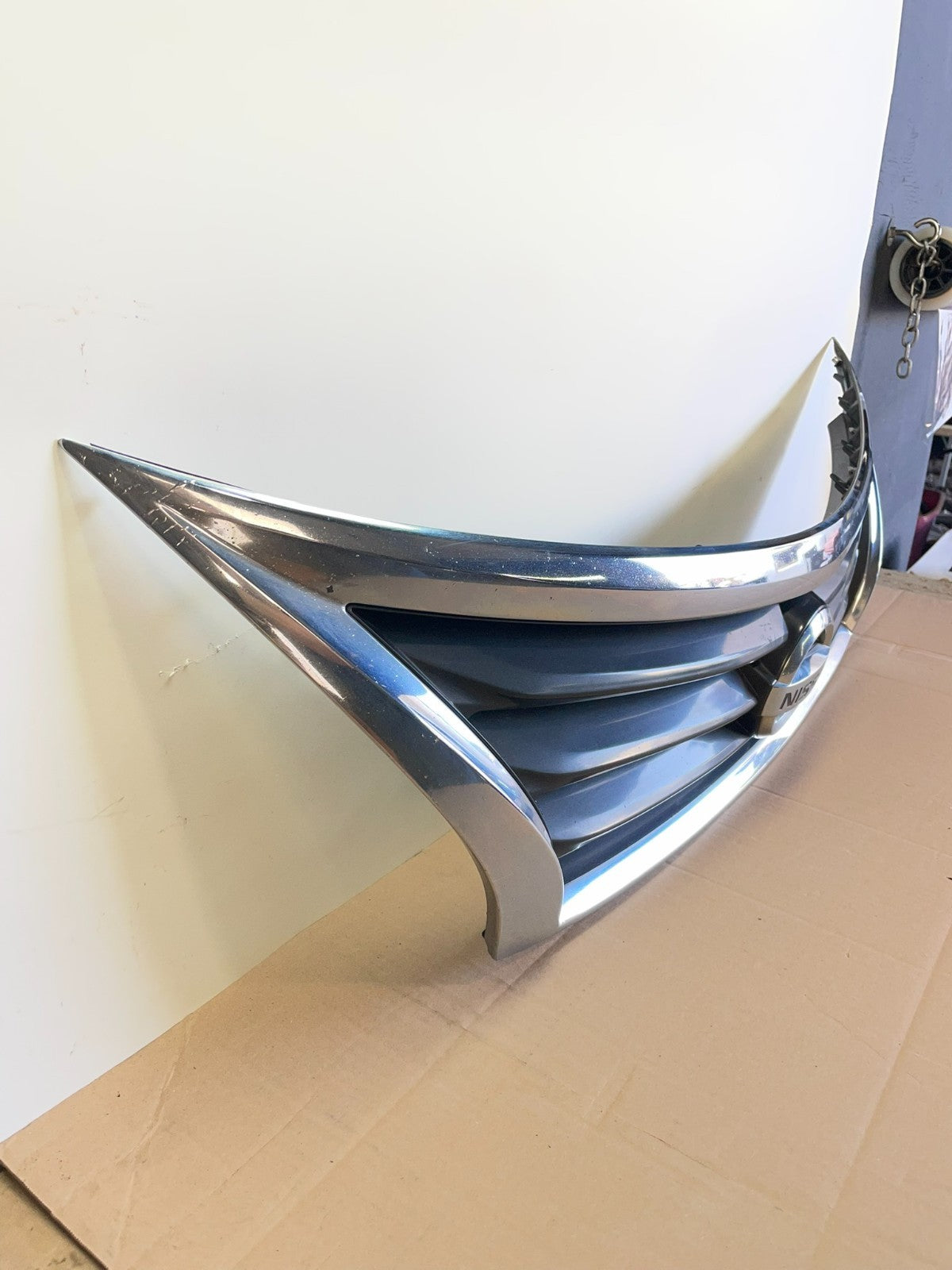 2013 to 2015 Nissan Altima Front Upper Grill Grille Sedan ah6044 DG2
