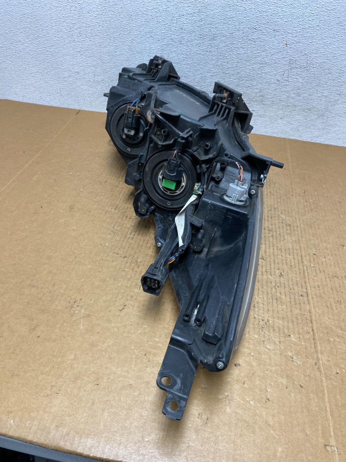 2010 - 2013 Mazda 3 Halogen Left Driver Halogen Headlight AE1239 DW8