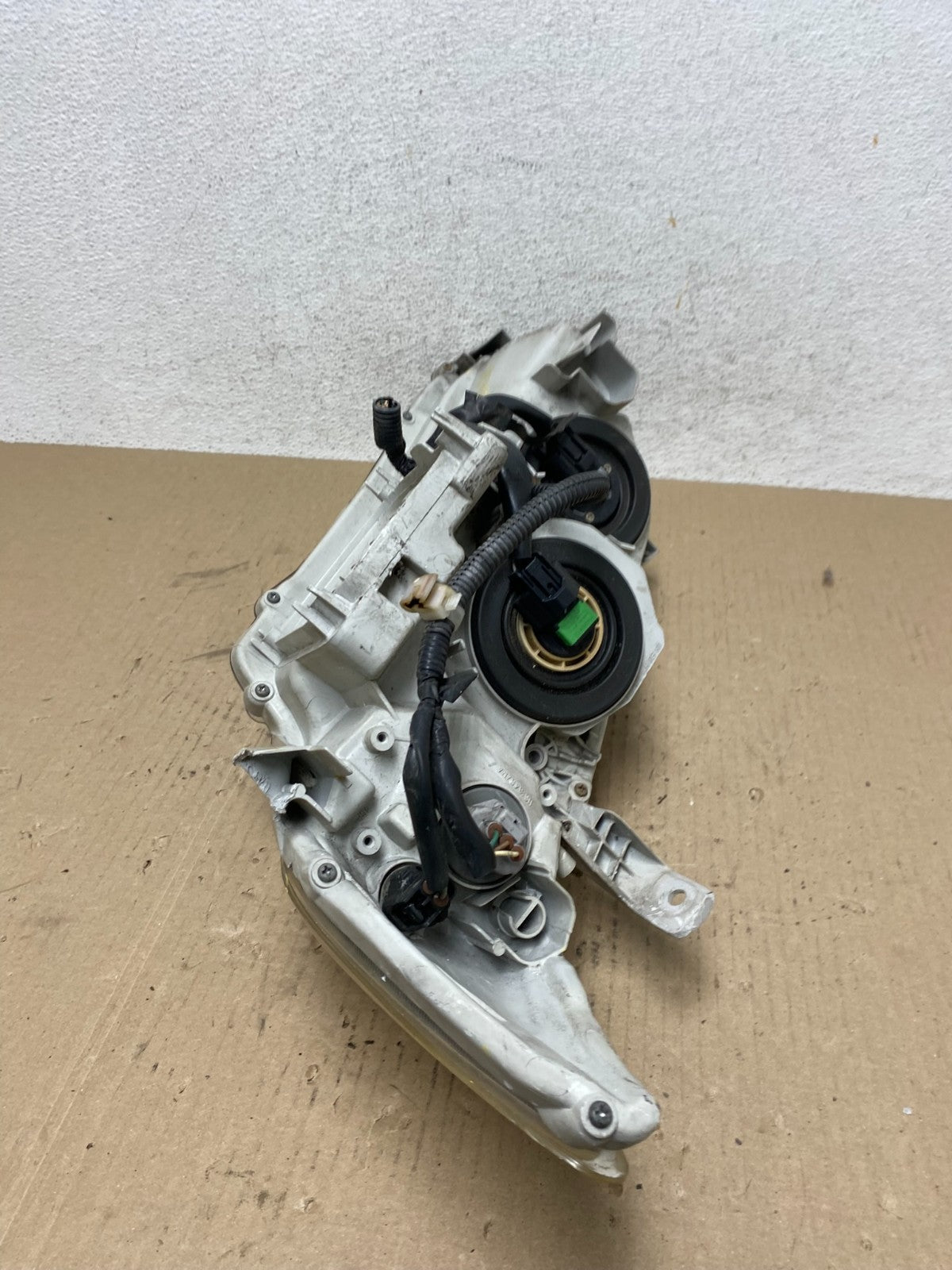 2007 - 2009 Toyota Camry Halogen Right Passenger Headlight AE7035 DW7