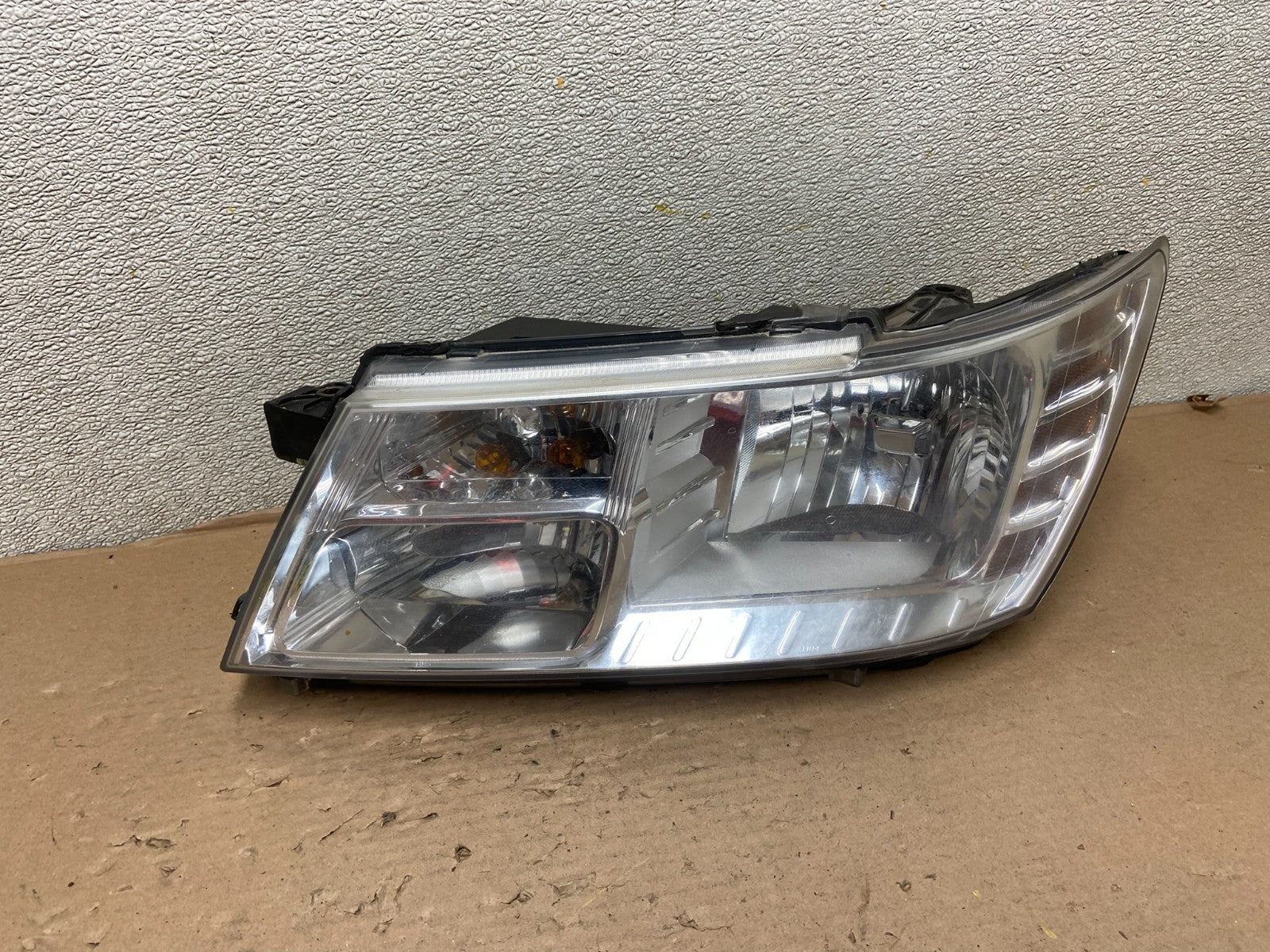 2009 to 2017 Dodge Journey Headlight Left Driver Lh Side Halogen Oem AB0161 DW0