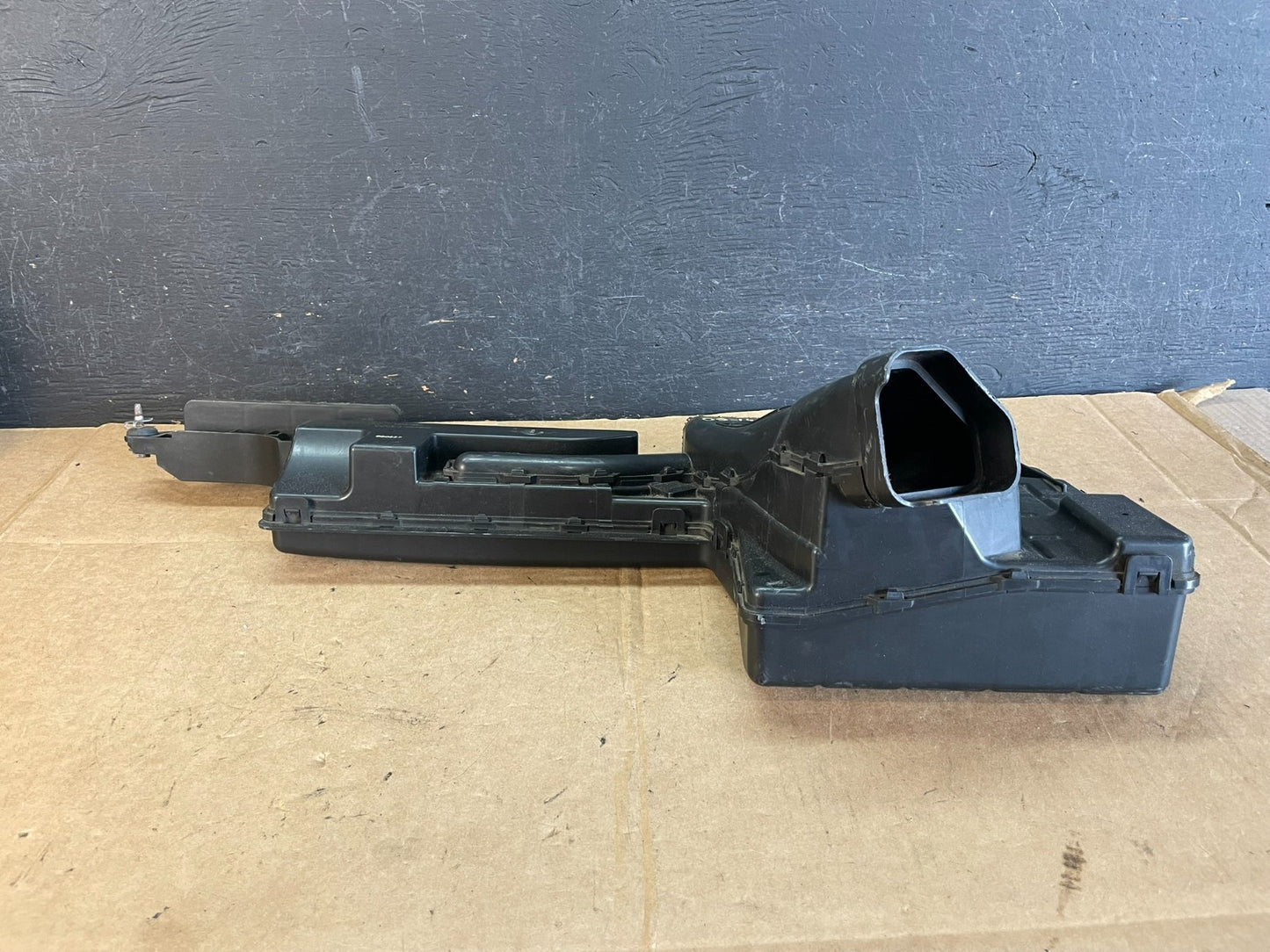 2009 to 2014 Nissan Murano Upper Air Intake Duct AE1015 DG3