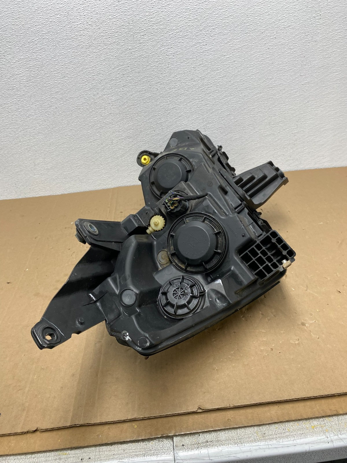 2013-2017 Chevrolet Traverse Left Driver LH Side Headlight Halogen OEM AB6952 DW8