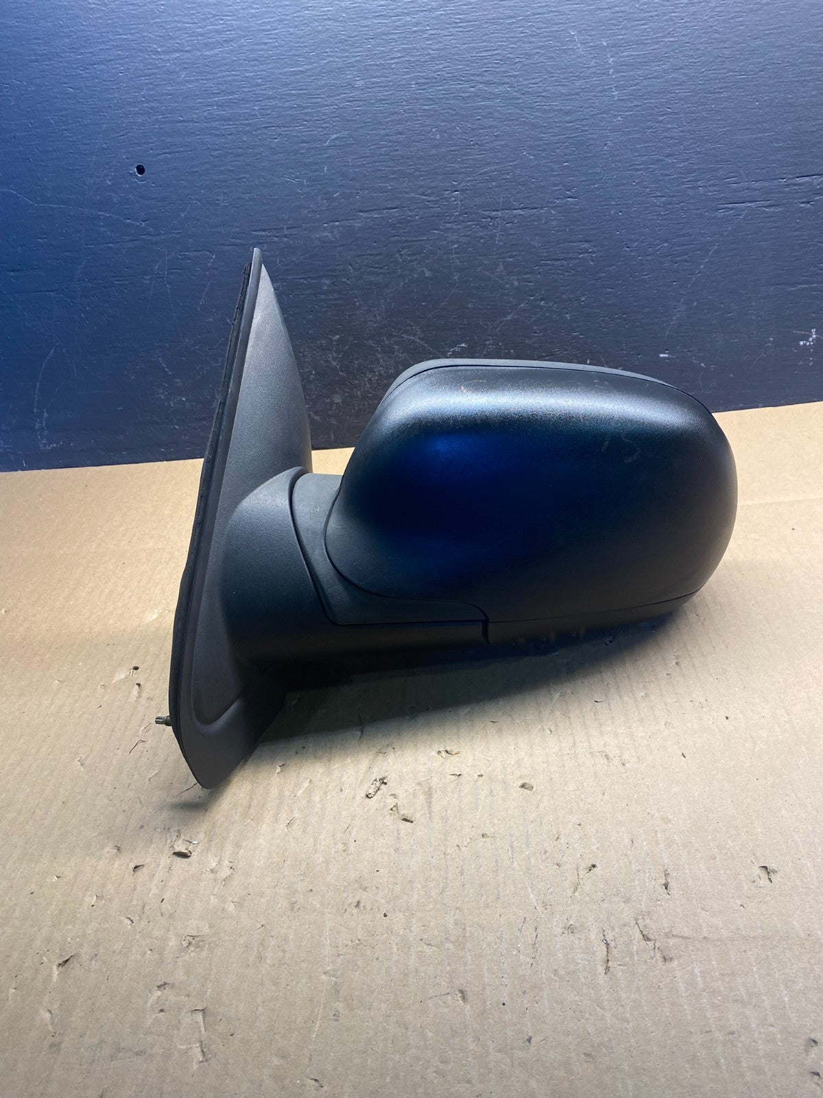 2006 to 2009 Chevrolet Trailblazer Left Driver View Door Mirror AC2539 DG0