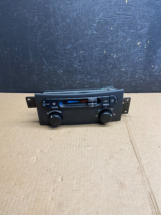 2005 - 2008 Chrysler Pacifica Heater AC Climate Temperature Control AE4432 DG0