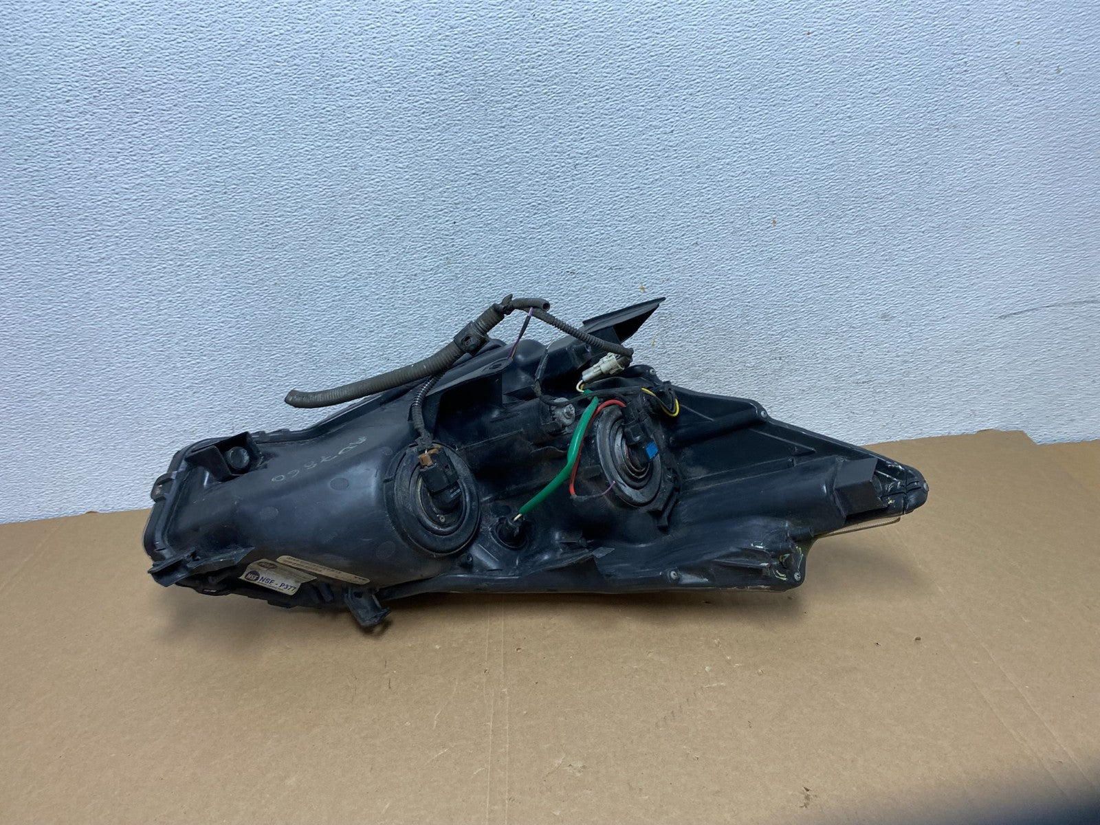 2012 2013 2014 Toyota Prius V Left Driver LH Side Halogen Headlight AD7860 DW11