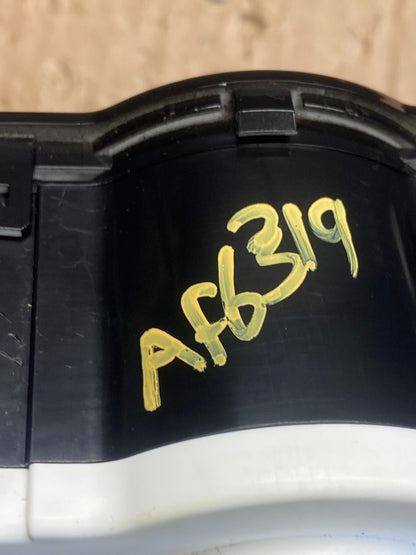 2012 - 2015 Kia Rio Veloster Climate Control Panel Trim Air Vents AF6319 DG8