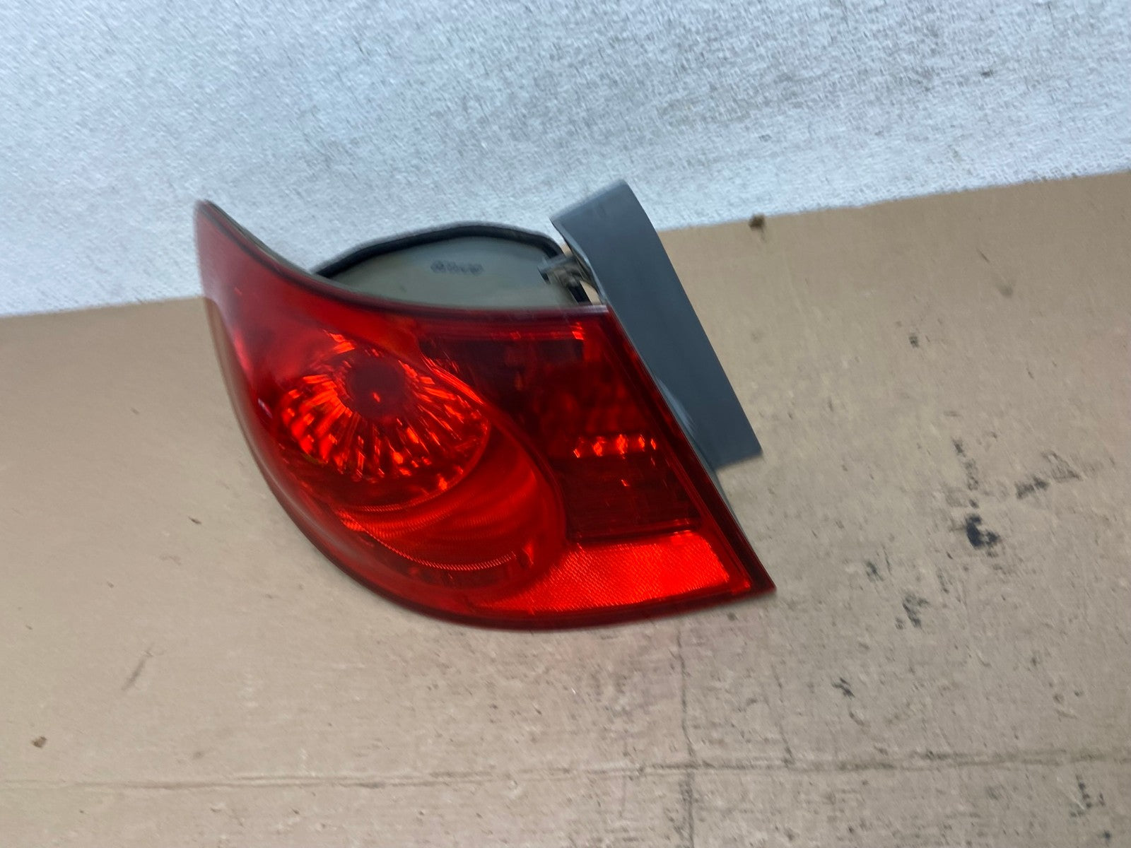 2007 to 2010 Hyundai Elantra Sedan Left Driver Side Tail Light AF4909 LK1