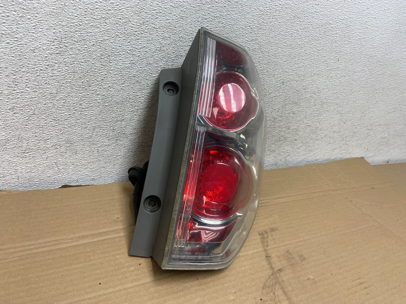 2006 2007 2008 Honda Pilot Right Passenger Rh Side Tail light AG8849 DW1