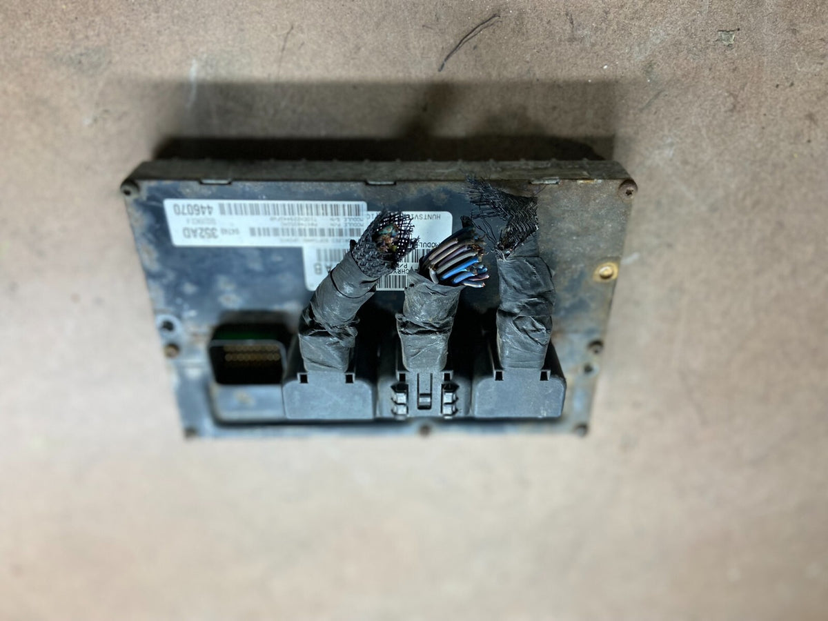 2005 Chrysler Pacifica Engine Control ECM P04748352AD H3899 PS0
