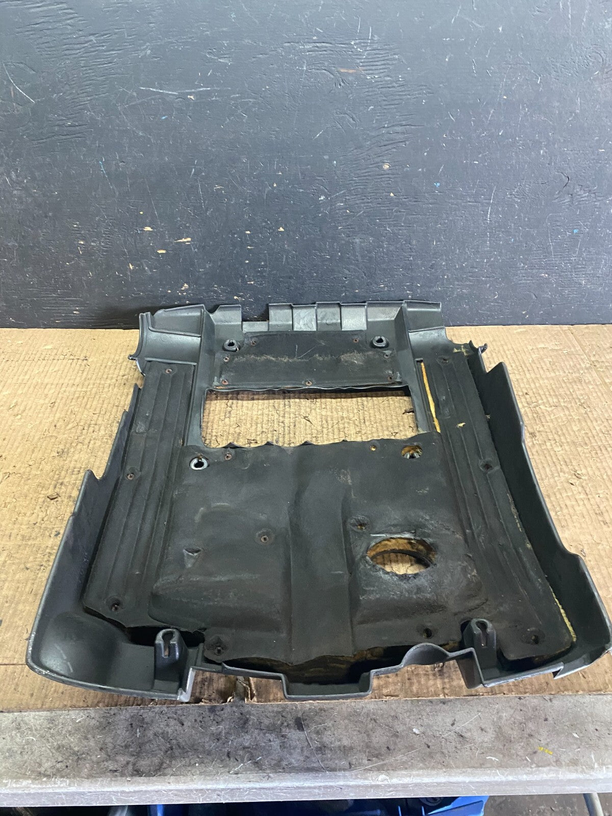 2001 - 2005 Hyundai XG350  V6 Engine Motor Cover N1972 PS4