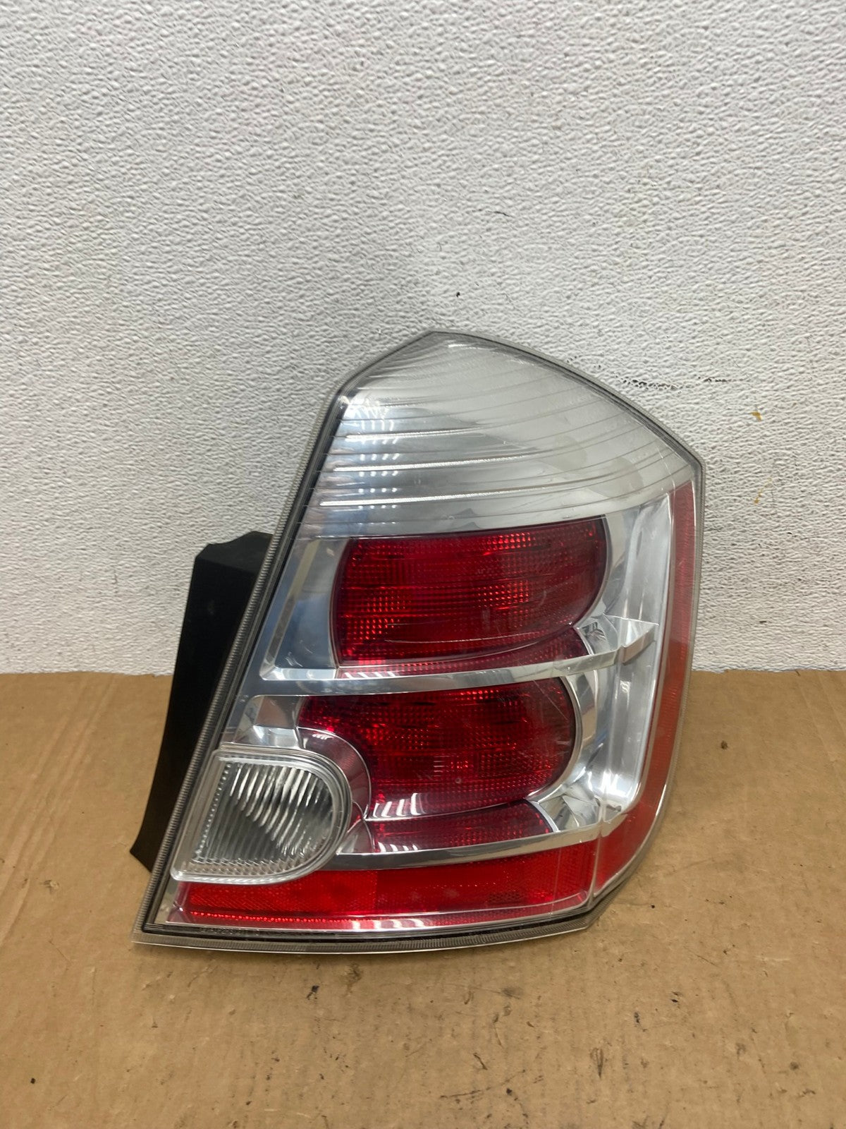 2007 to 2012 Nissan Sentra Right Passenger Rh Side Tail Light AD3117 LK0