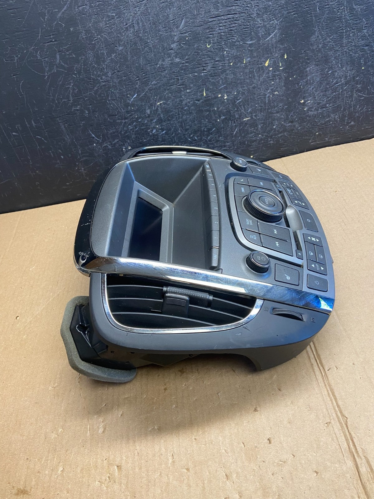 2010-2012 Buick Lacrosse Radio Climate Temperature Control Panel AE4435 DG1
