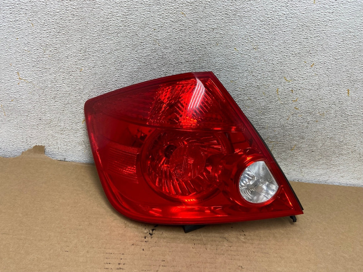 2005 2006 2007 Scion TC Tail Light Left Driver Lh Side AH7774 LK0