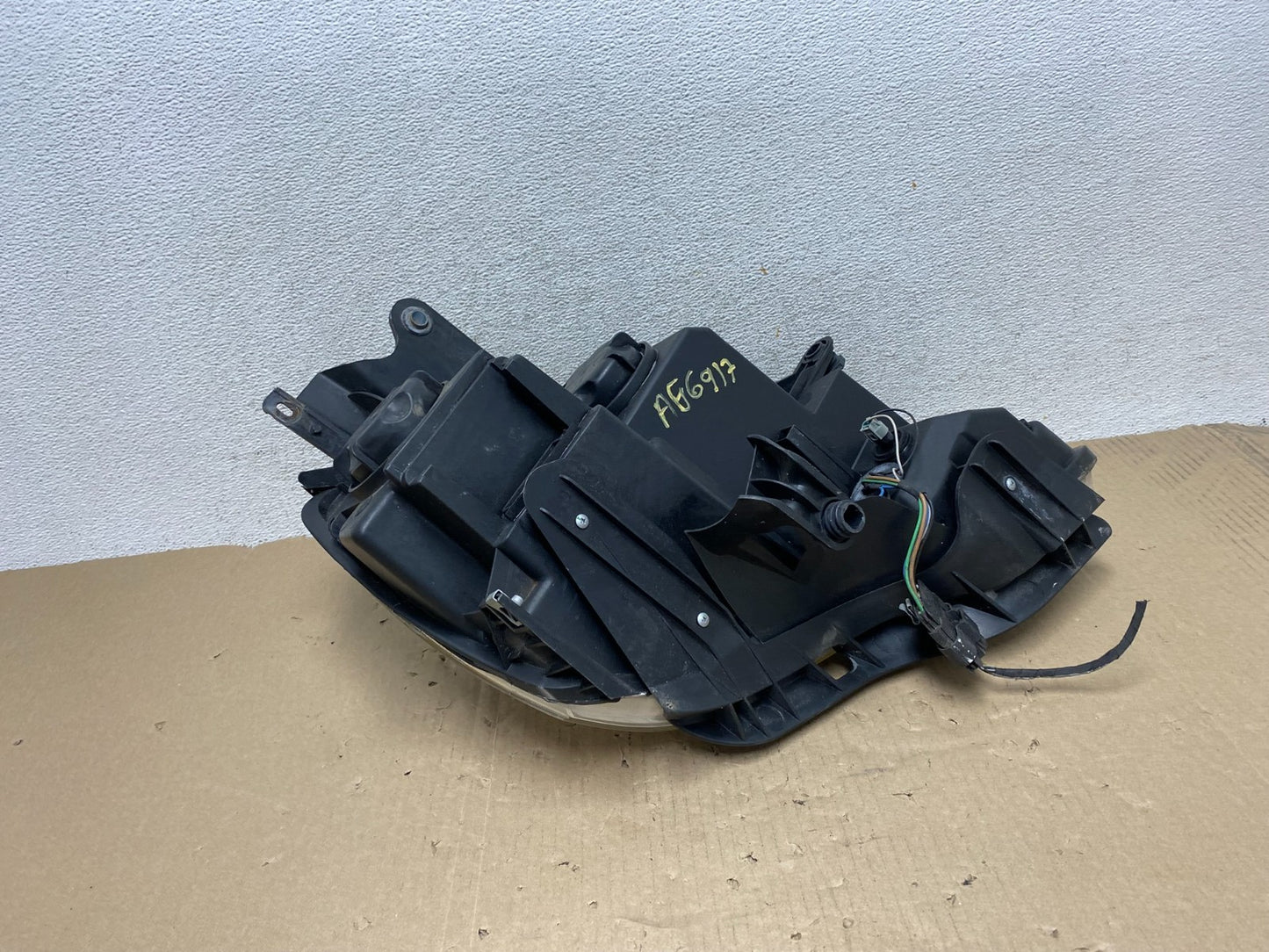 2007 to 2012 Gmc Acadia Halogen Headlight Left Driver LH Side AG6917 DW7