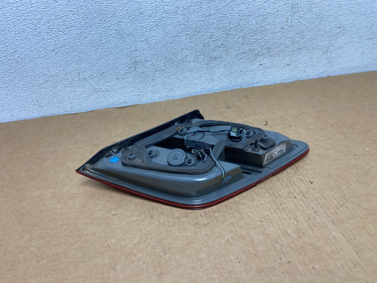 2013 to 2018 Ford Taurus Left Driver Lh Side Tail Light Inner AD4493 LK4
