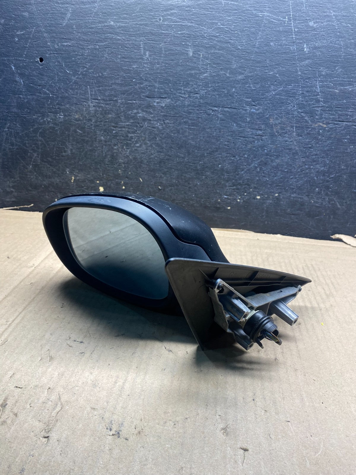 2009 to 2011 BMW 3-Series Left Driver LH Side View Door Mirror AJ0537 DG10
