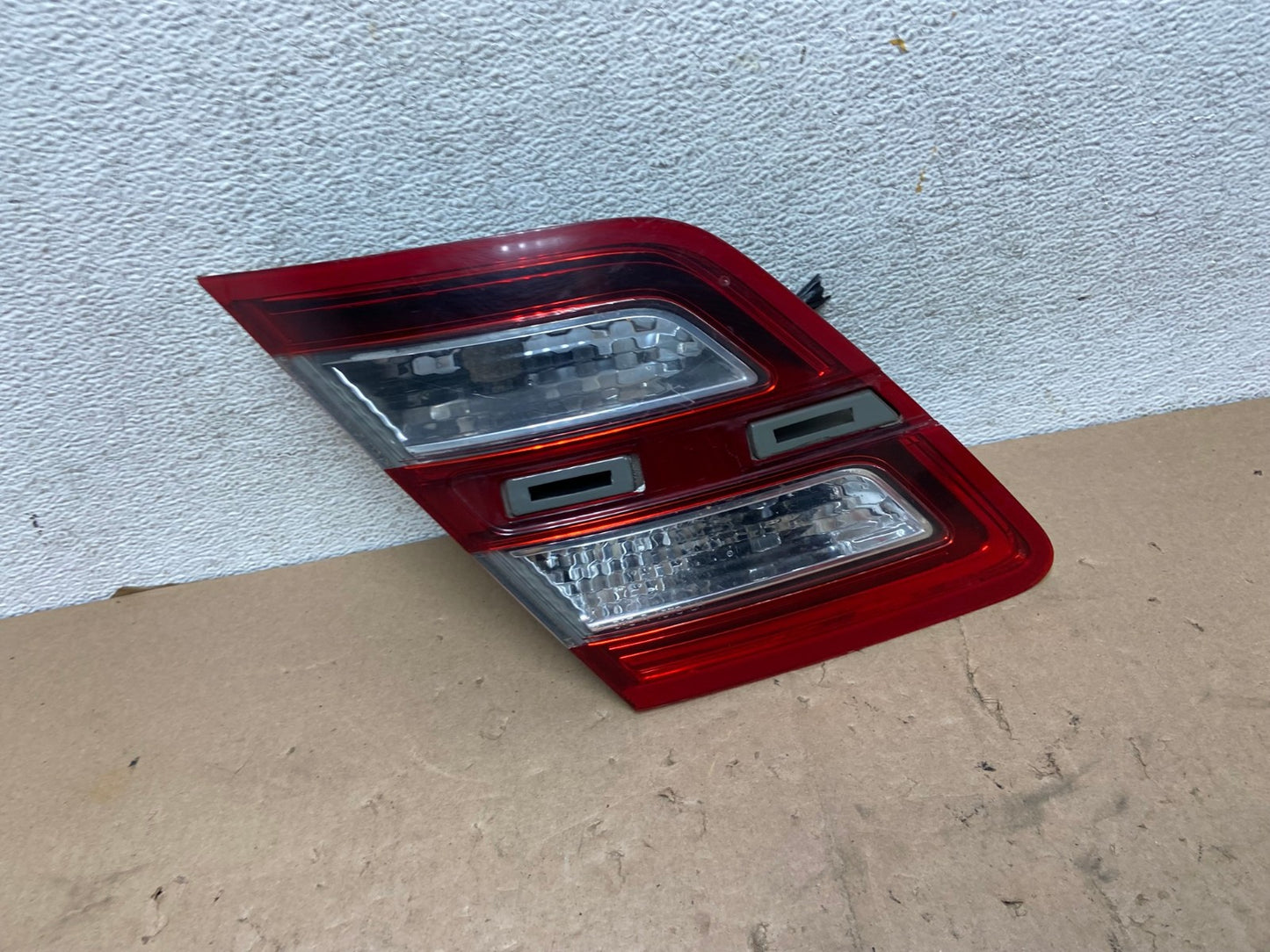 2013 to 2018 Ford Taurus Left Driver Lh Side Tail Light Inner AG5495 LK0