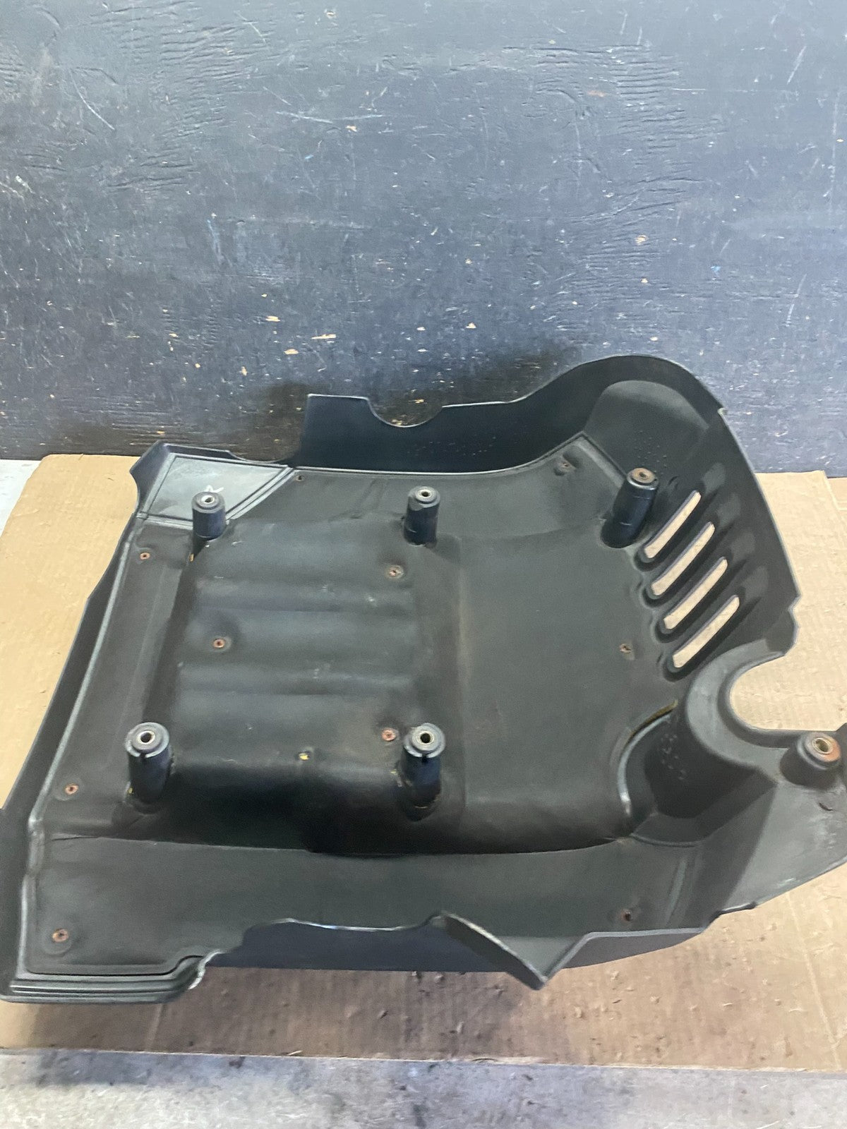 2001 - 2005 Hyundai Santa Fe 2.7L V6 Engine Motor Cover q5897 DG6